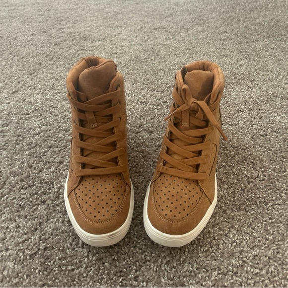 Heel Sneakers Camel Size 6 - Picture 2 of 7